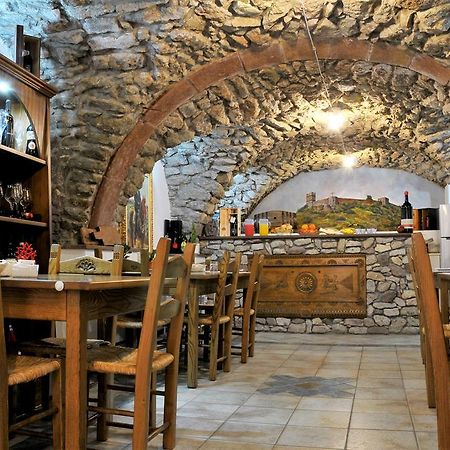 Отель S'Ammentu Боса Экстерьер фото